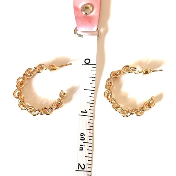 🔴 5 for $10 ONE PAIR Gold Tone Round Shaped Stud Earrings - Picture 3 of 3